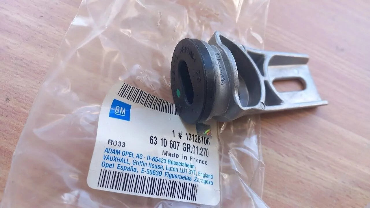 2x Radiator Bracket Upper fits Opel Vauxhall Meriva A 13128106 Genuine View Front