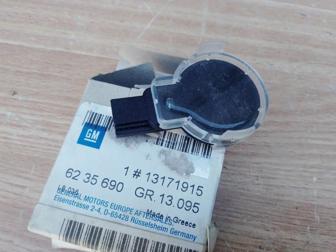 Windscreen Rain Sensor fits Opel Vauxhall Zafira B 13171915 Genuine View Rear