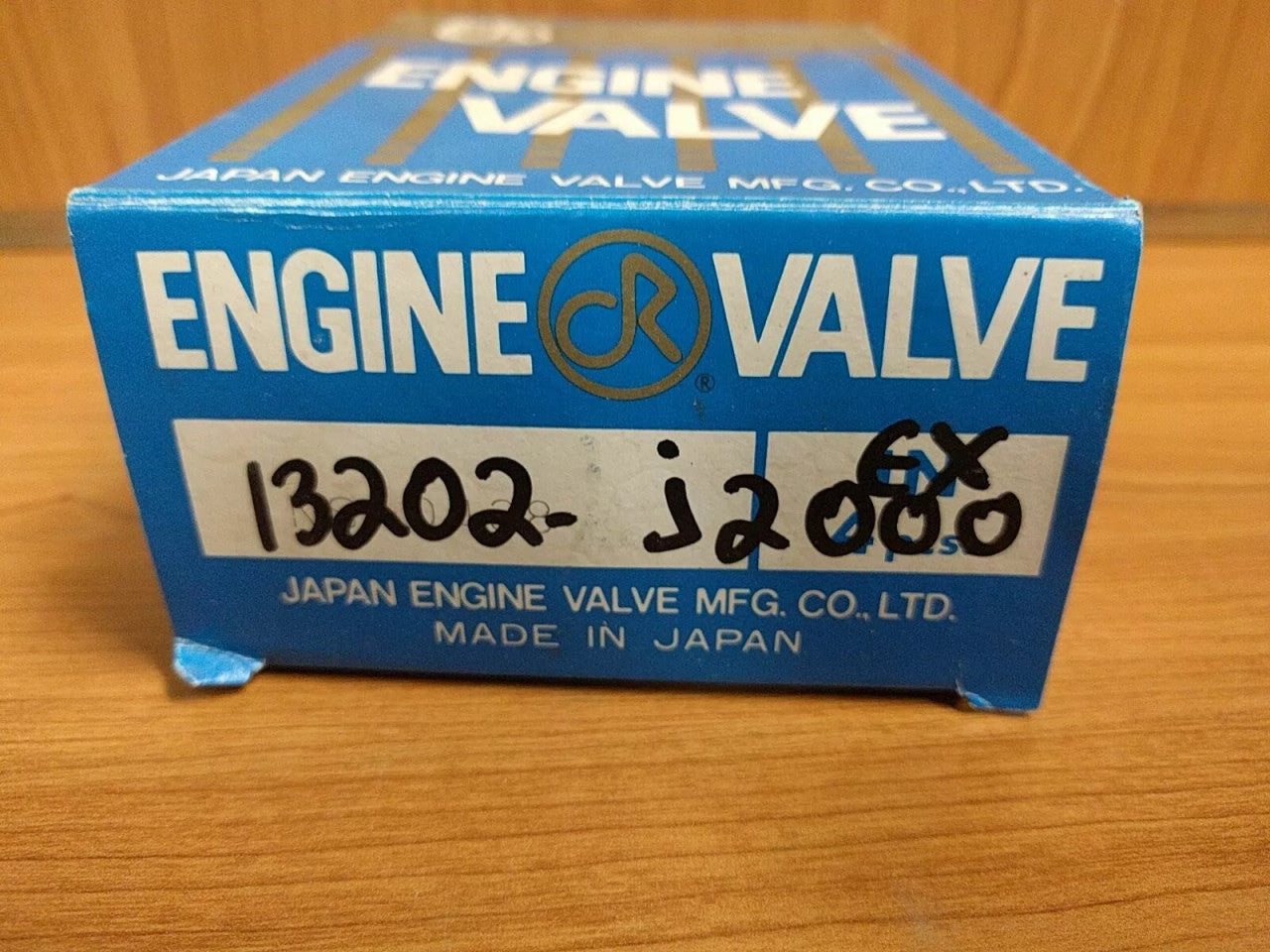 3x Exhaust Valve fits Nissan Atlas Clipper Caball C340 engine BD30 13202-J2000 View Front