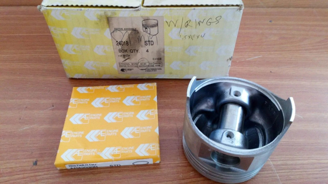 4x Pistons fits Mazda 626 Capella F6 engine 81mm Bore STD 24018/STD View Rear