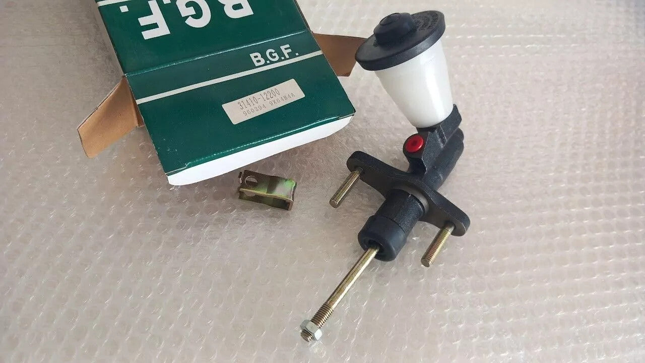 Clutch Master Cylinder fits Toyota Corolla EE CE Carina Corona AT151 ST150 5/8 31410-12200 View Rear