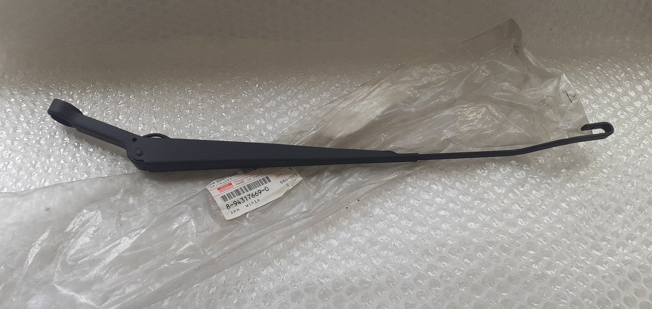 Wiper Arm Right RHD fits Isuzu Pickup TF Chevrolet LUV 8943176690 Genuine View Front