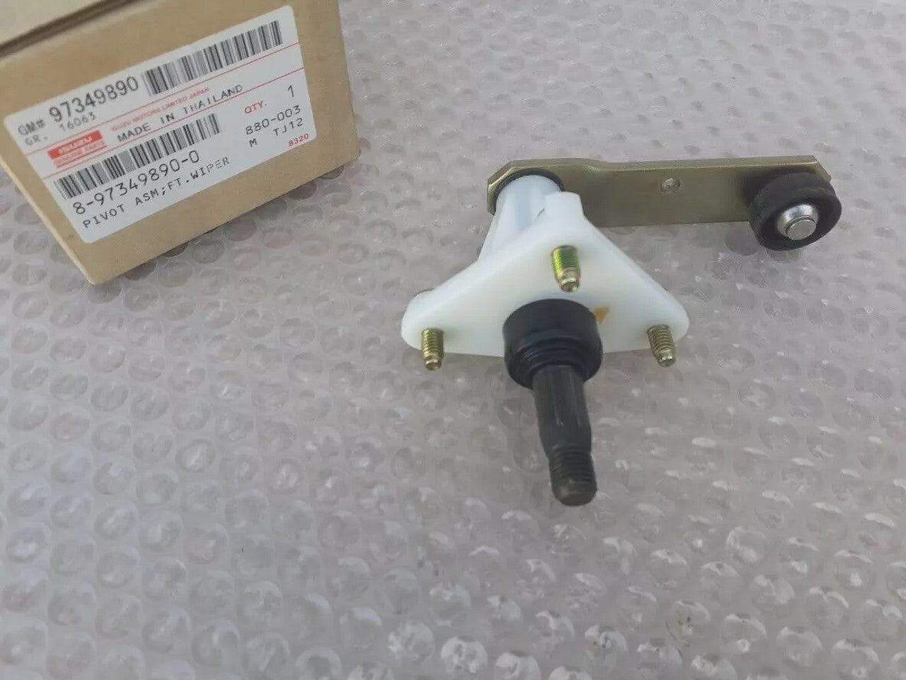 Windscreen Wipers Pivot Left fits Isuzu Dmax D-Max Rodeo 8973498900 Genuine View Left