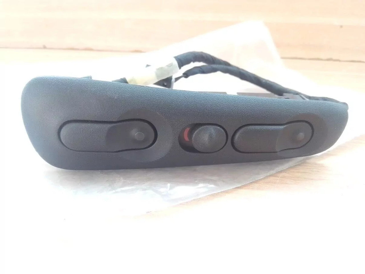 Window Switch fits Opel Vauxhall Omega B 90438544 Genuine View Rear