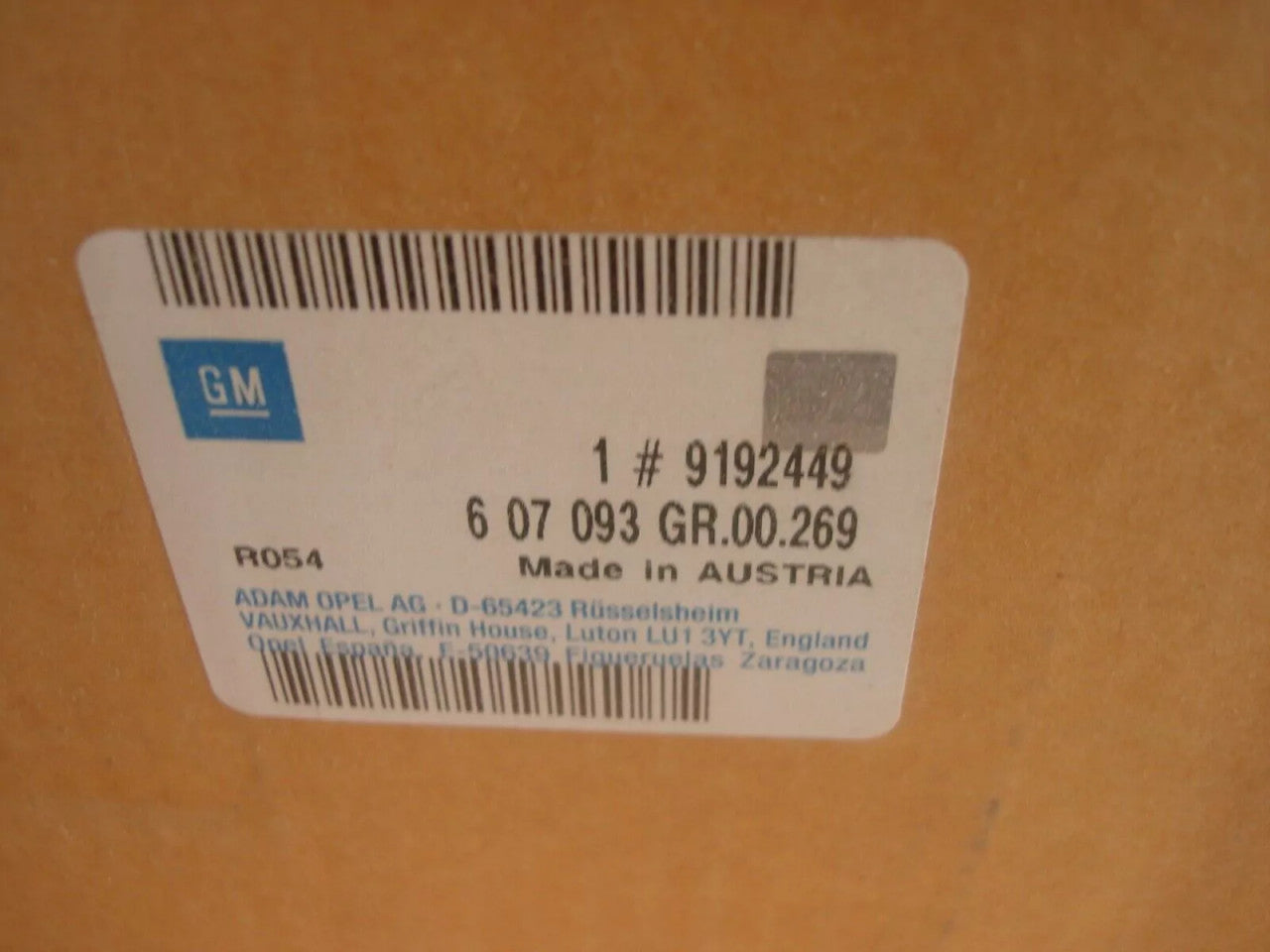 Cylinder Head fits Opel Vauxhall Z14XE Y16XE Z16XE 9192449 Genuine View Close Up Right