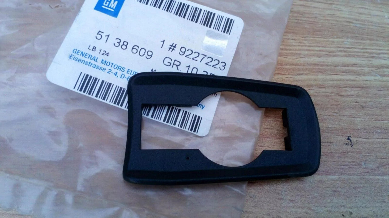 2x Rear Door Handle Insulator Outer Front fits Opel Vauxhall Vectra C Signum 9227222 View Front