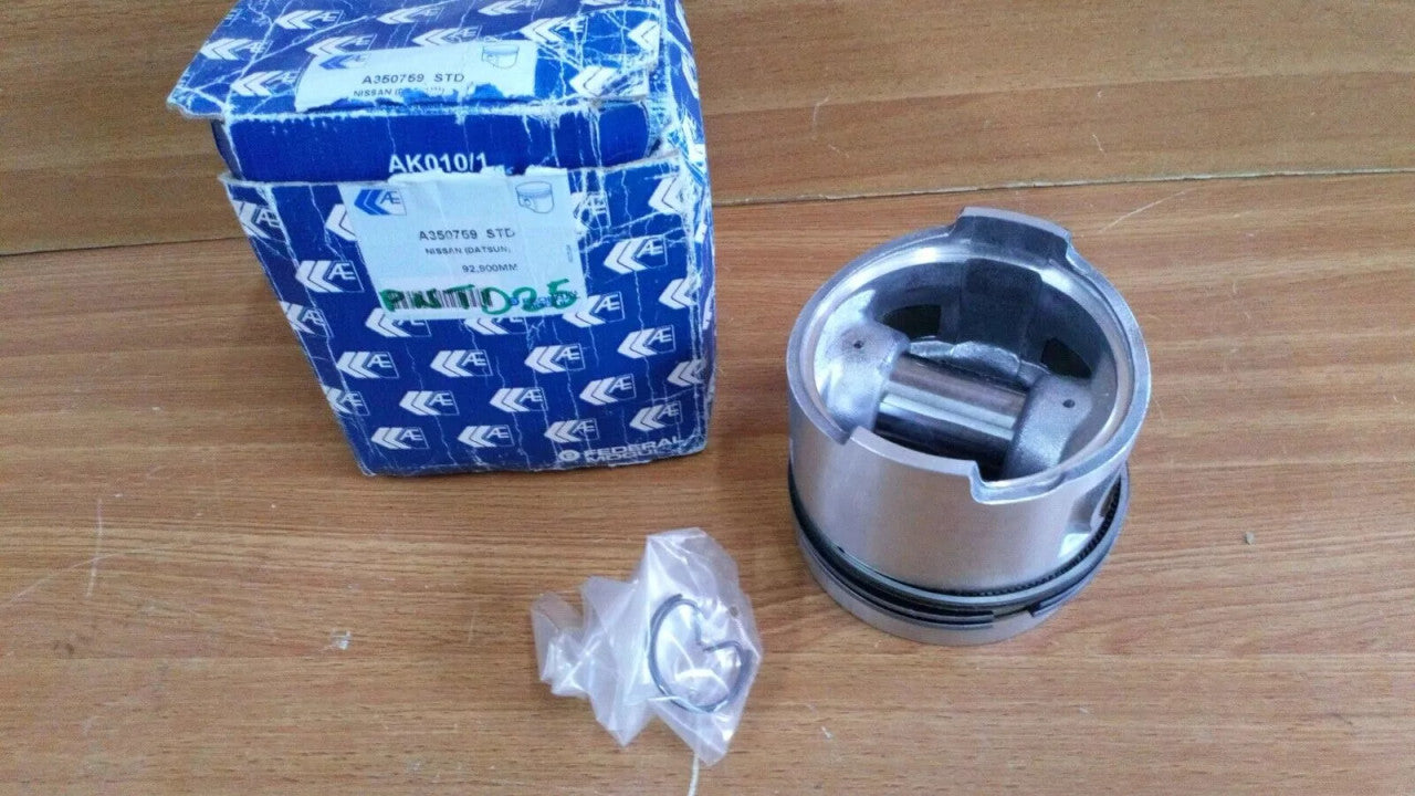 4x Pistons & Rings fits Nissan TD25 engine 92.9mm Bore STD A350759 View Rear