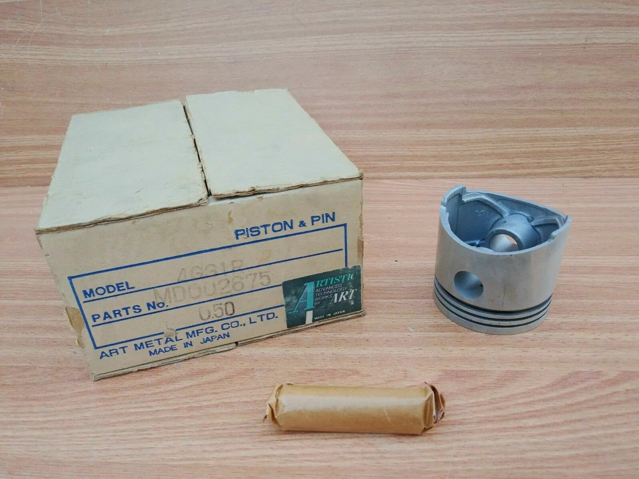 4x Pistons fits Mitsubishi Galant A52 4G31 Oversize 75mm MD002675/50 View Rear