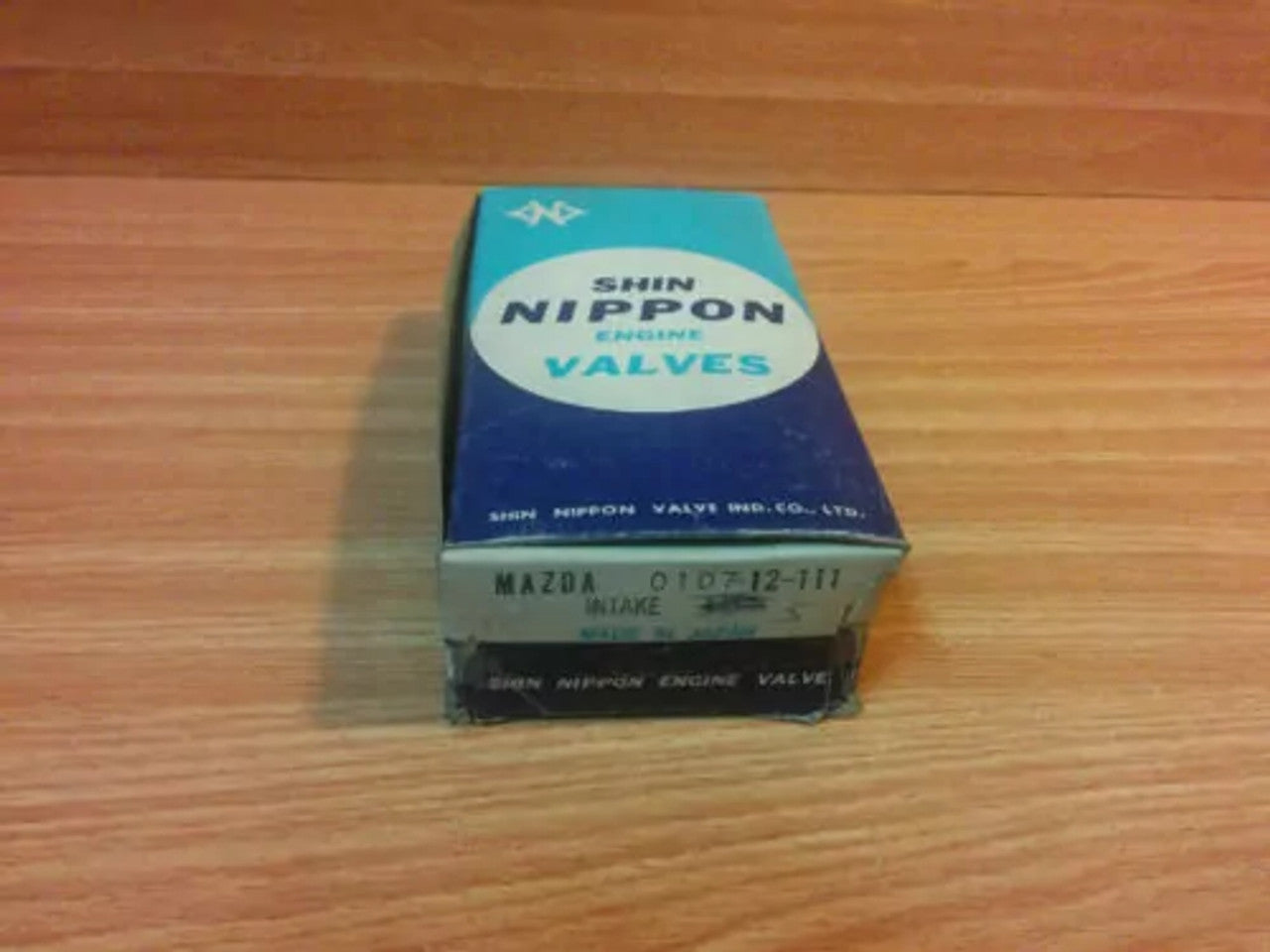 4x Intake Valves Inlet fits Mazda Proceed 1.5 UA Engine 0107-12-111 View Rear