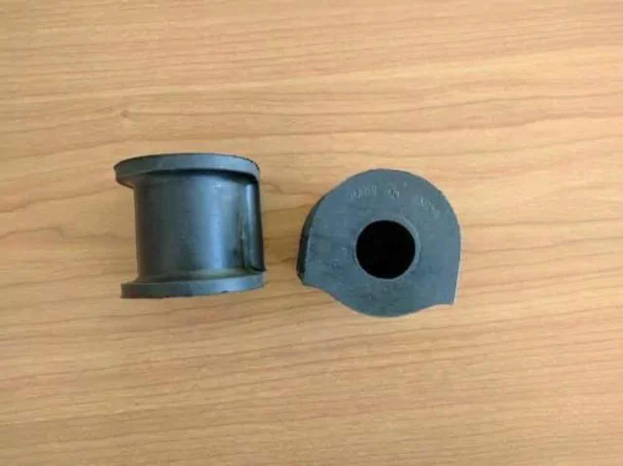 2x Stabilizer Sway Bar Bush fits Mazda 808 RX2 RX3 RX4 Capella 626 929 19mm 0259-34-156 View Front