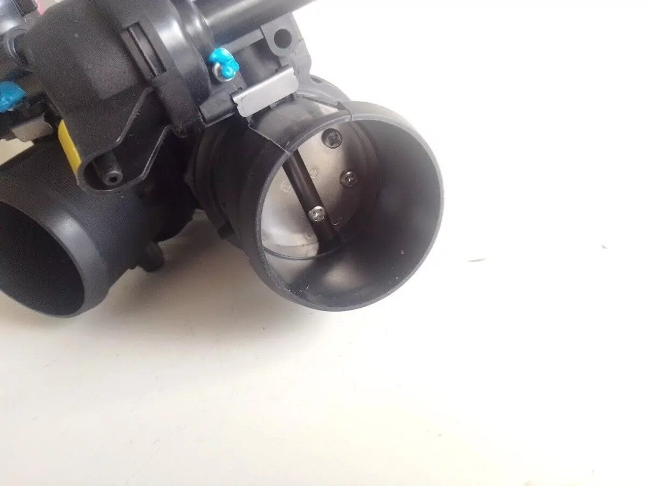 Throttle Body fits Peugeot Citroen 0345F0 9684269380 Genuine View Left