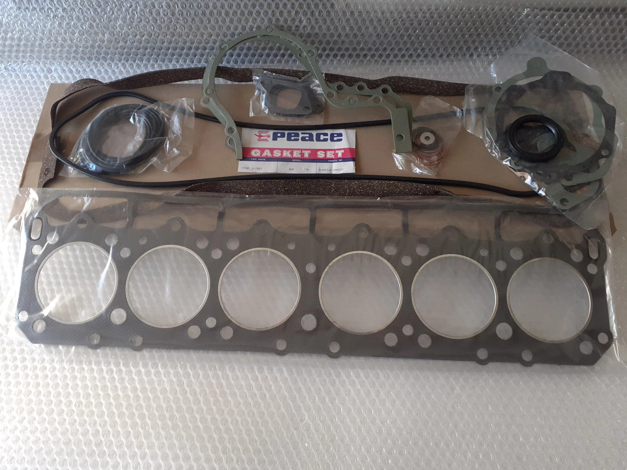 Full Gasket Set kit fits Hino Truck DM100 engine 04010-0026 View Front