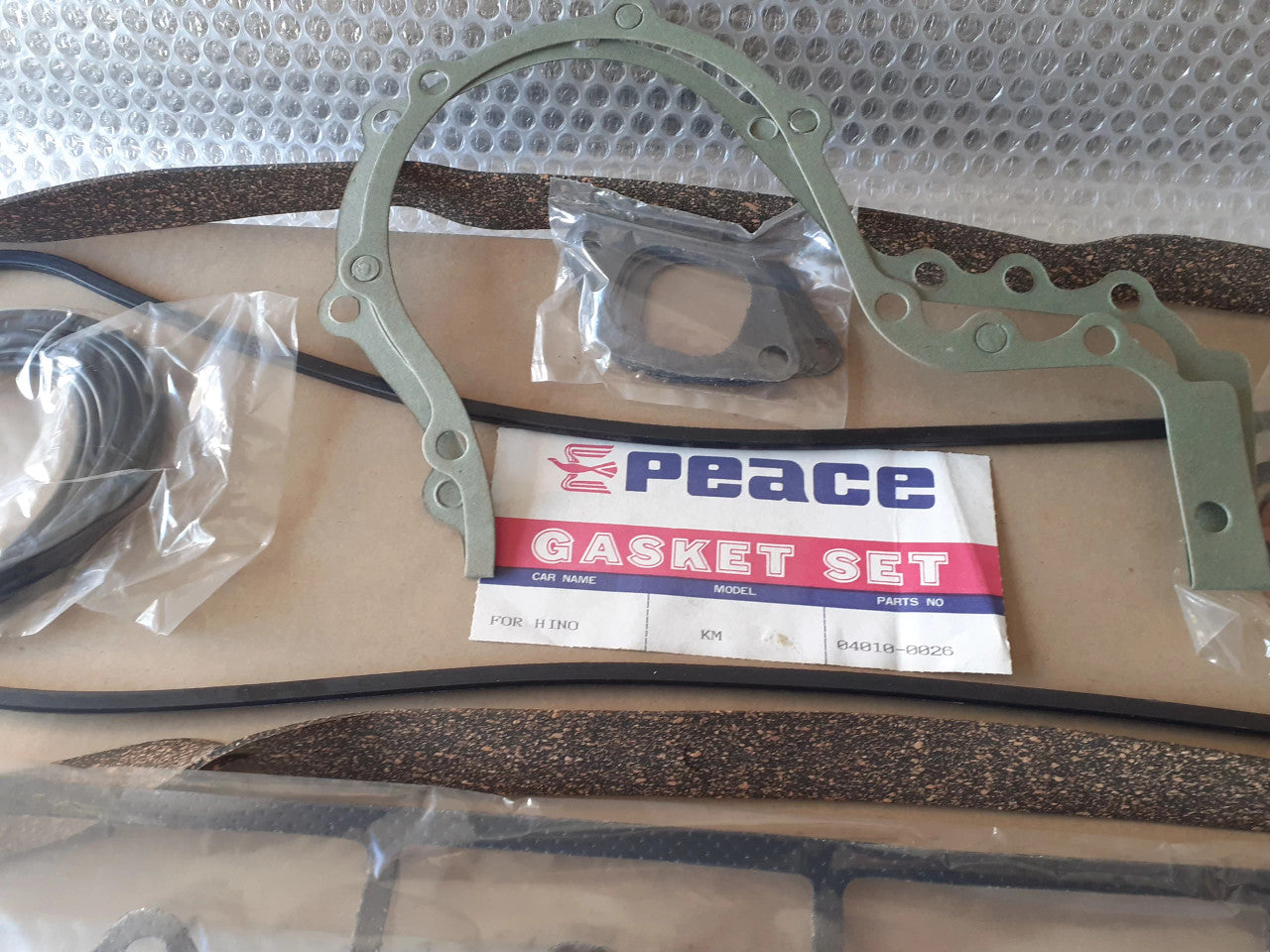 Full Gasket Set kit fits Hino Truck DM100 engine 04010-0026 View Right