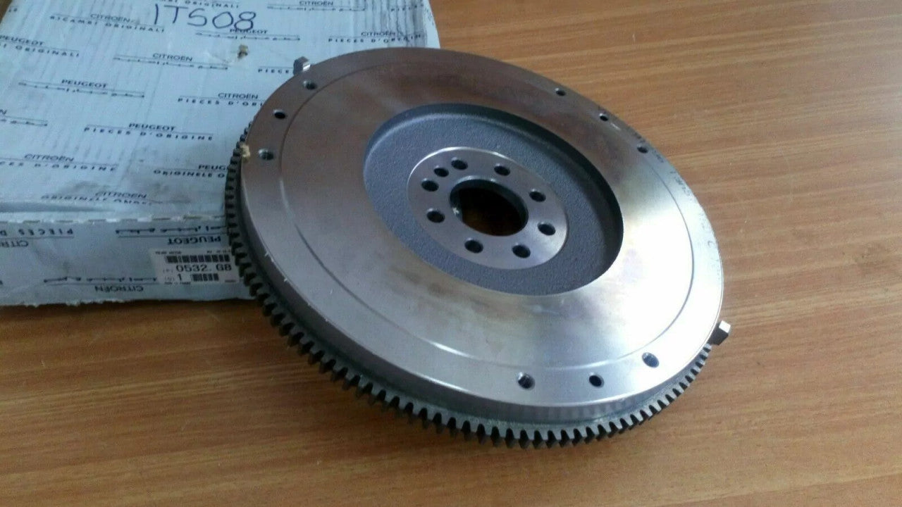 Flywheel fits Peugeot 806 Citroen Evasion XUD9TE 0532G8 Genuine View Front