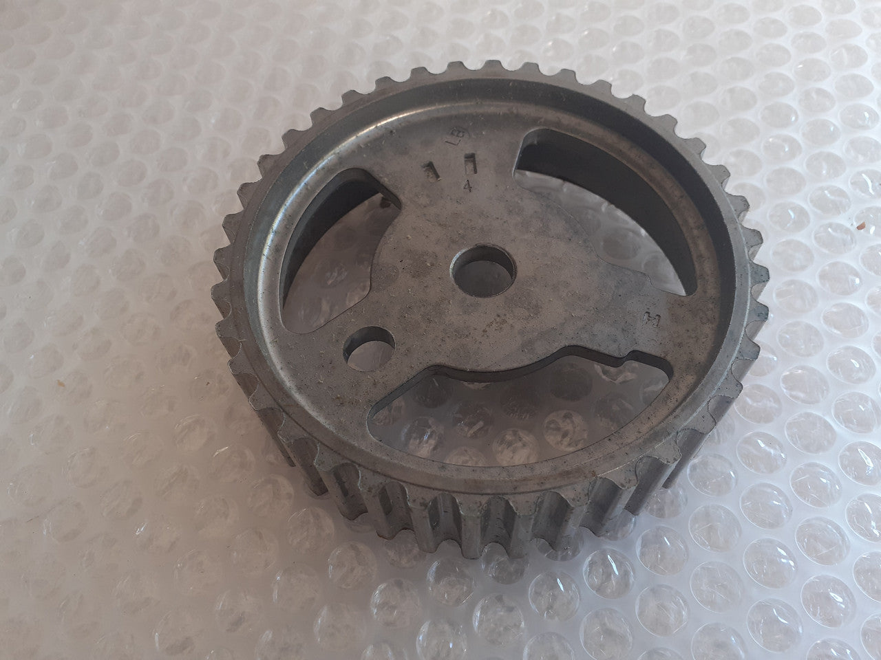 Camshaft Pulley Gear Sprocket fits Peugeot Citroen DS EW10 0805C5 Genuine View Rear