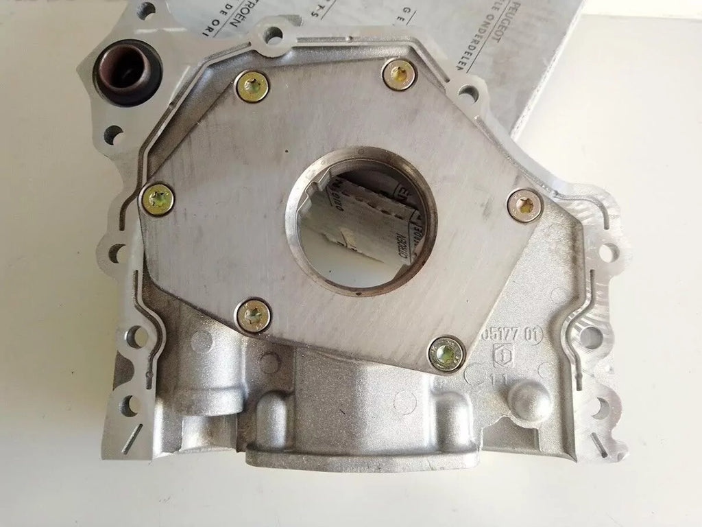 Oil Pump fits Peugeot Citroen HDi 1001A7 9640722680 Genuine View Right