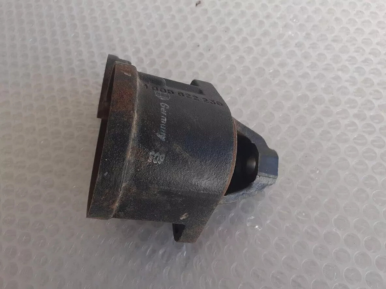 Starter Motor Housing fits Alfa Romeo Giulia 1750 1005822236 View Rear