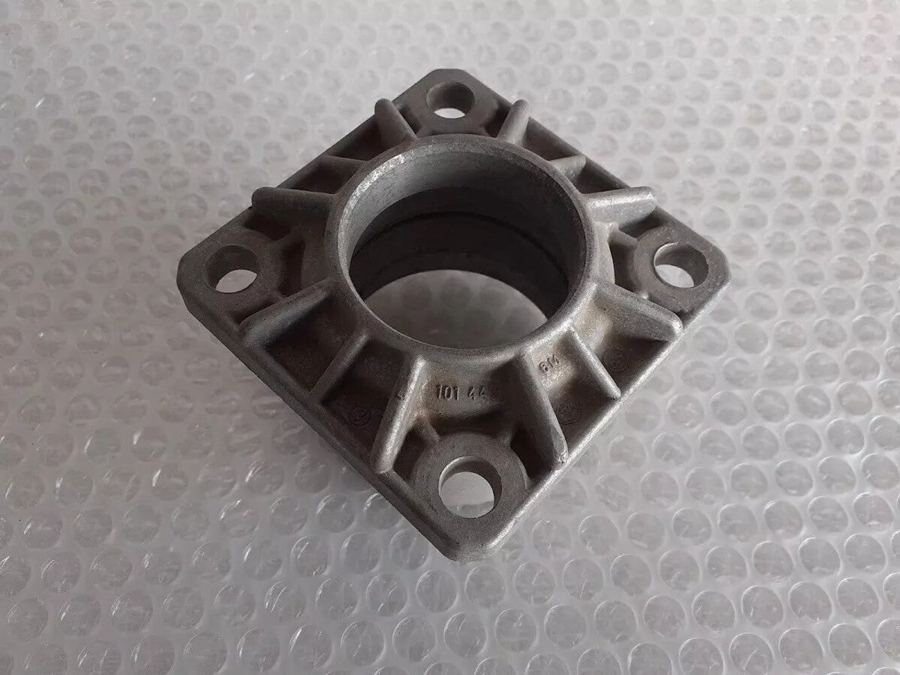 Differential Support Left fits Alfa Romeo Alfasud Ti 33 145 146 101449 Genuine View Front