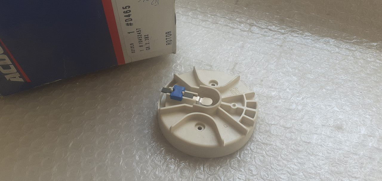 Distributor Rotor fits Chevrolet Blazer GMC Jimmy 4.3 V6 10452457 View Front