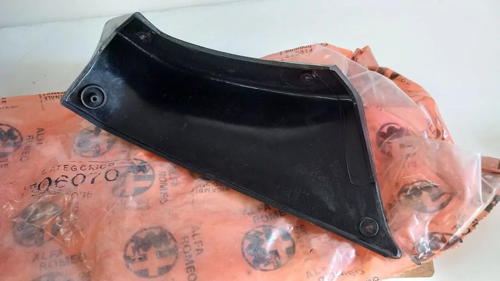 Molding Trim Rear fits Alfa Romeo Alfasud 106070 Genuine View Rear