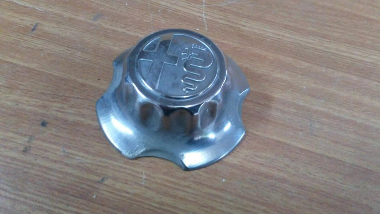 Wheel Center Cap fits Alfa Romeo Alfasud Sprint Ti 107097 Genuine View Front