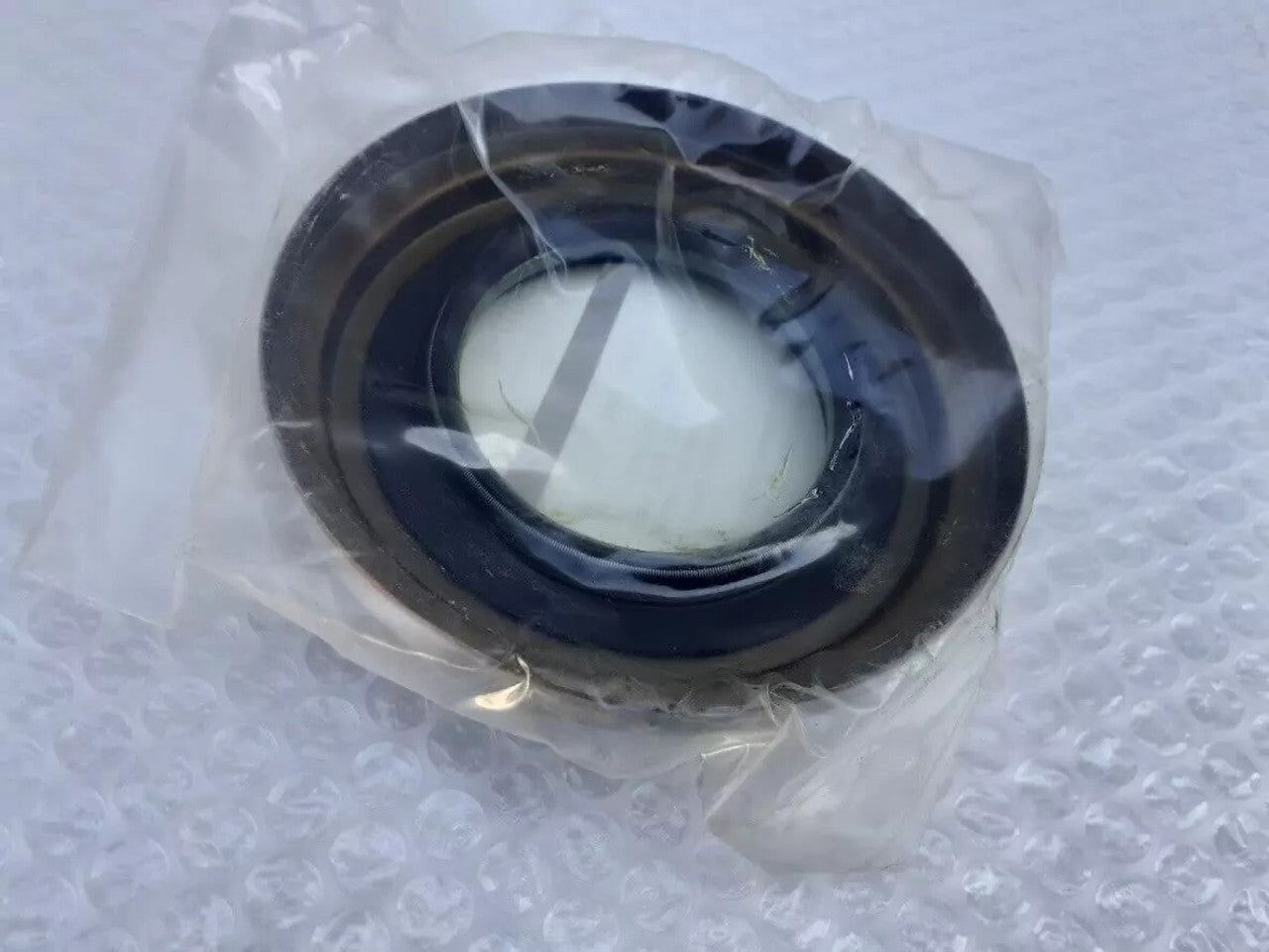 Final Pinion Oil Seal fits Isuzu Bus Truck FTR 6BD1 1096250170 Genuine View Rear