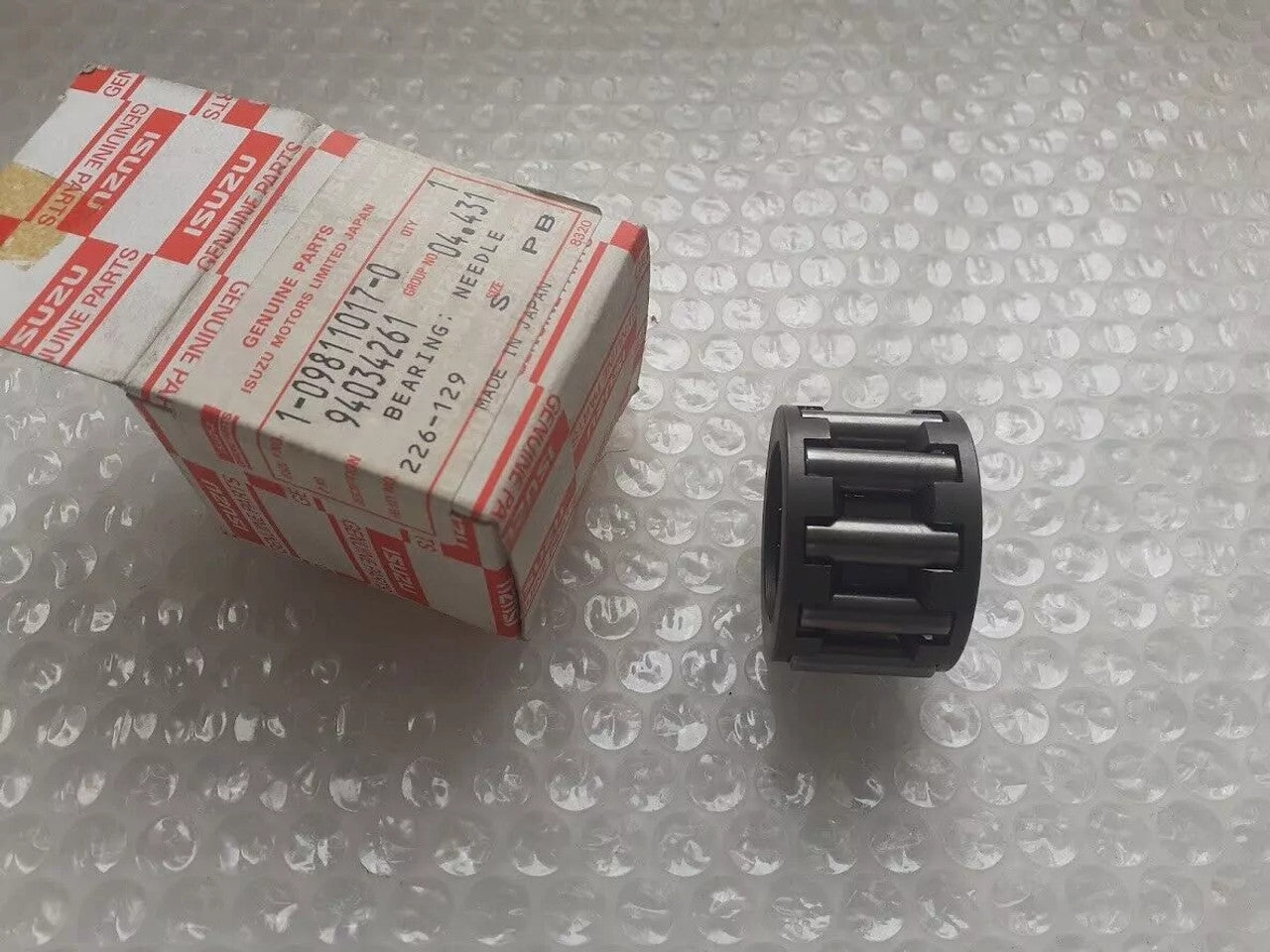 Transmission Needle Bearing fits Isuzu Bus LT Truck FSR FVR 1098110170 Genuine View Upper