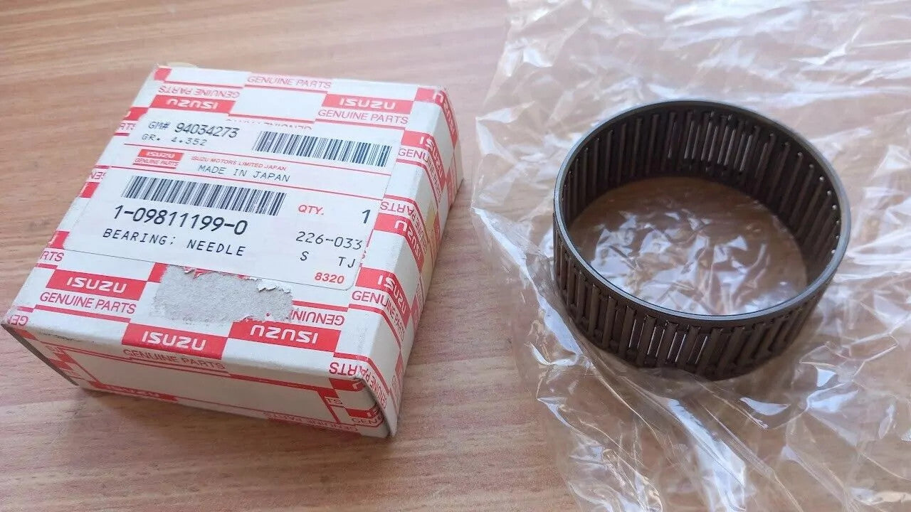 Transmission Needle Bearing fits Isuzu Truck FSS FTS 1098111990 Genuine View Front