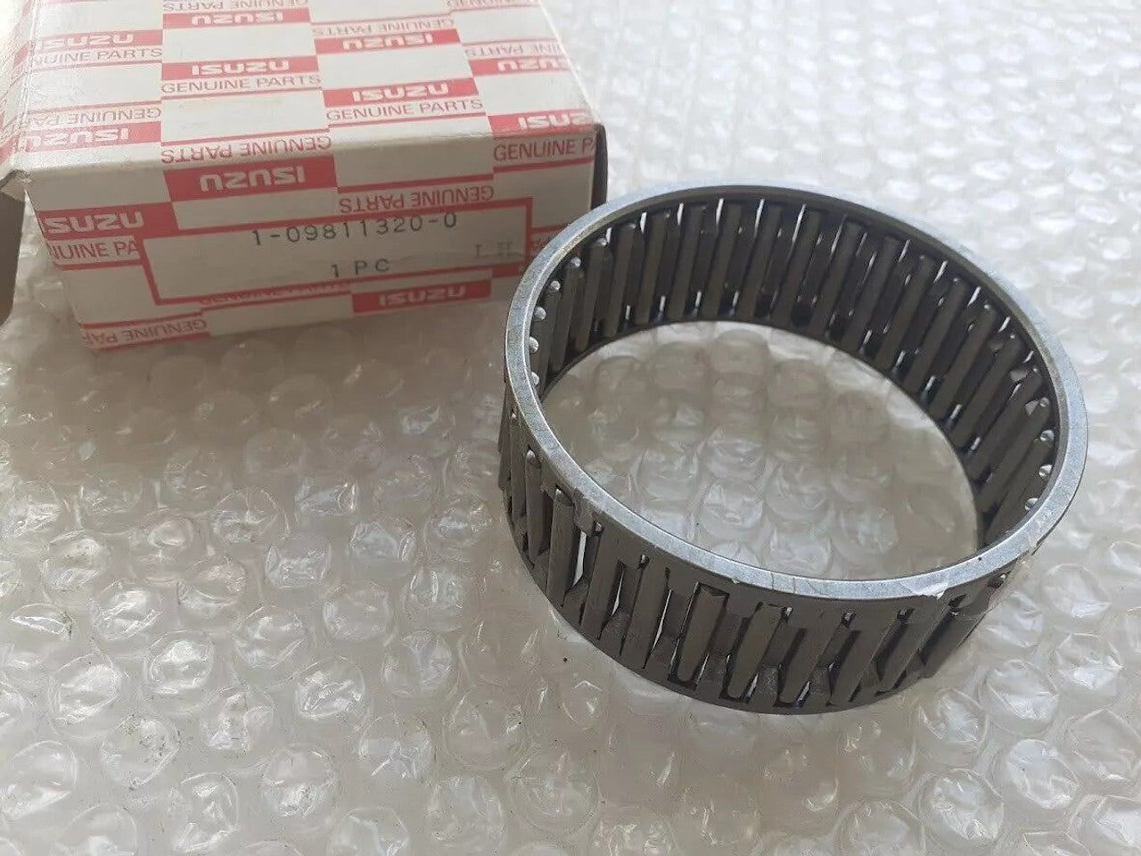 Transmission Needle bearing fits Isuzu Truck 700P 1098113200 Genuine View Rear