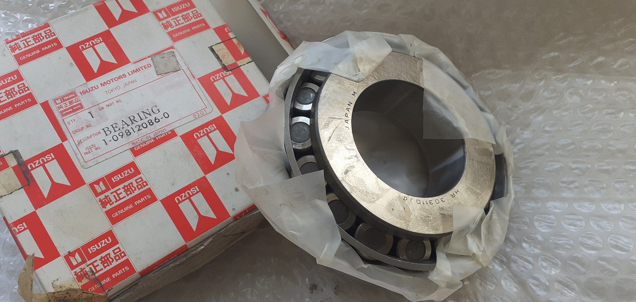Differential Pinion Bearing fits Isuzu Bus Truck 1098120860 Genuine View Front