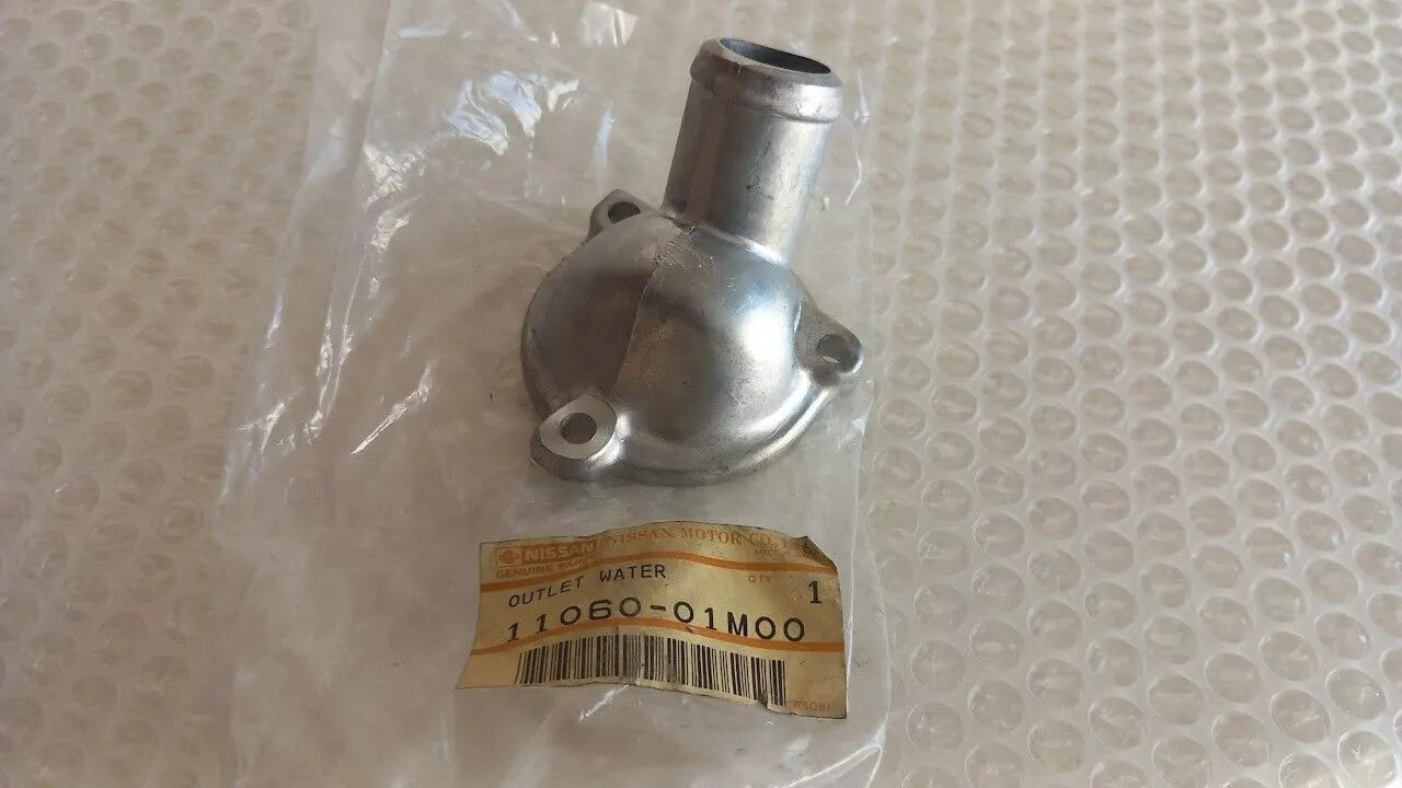 Thermostat Housing Cover fits Nissan Cherry 310 Pulsar Sunny N12 N13 Praire M10 11060-01M00 View Front