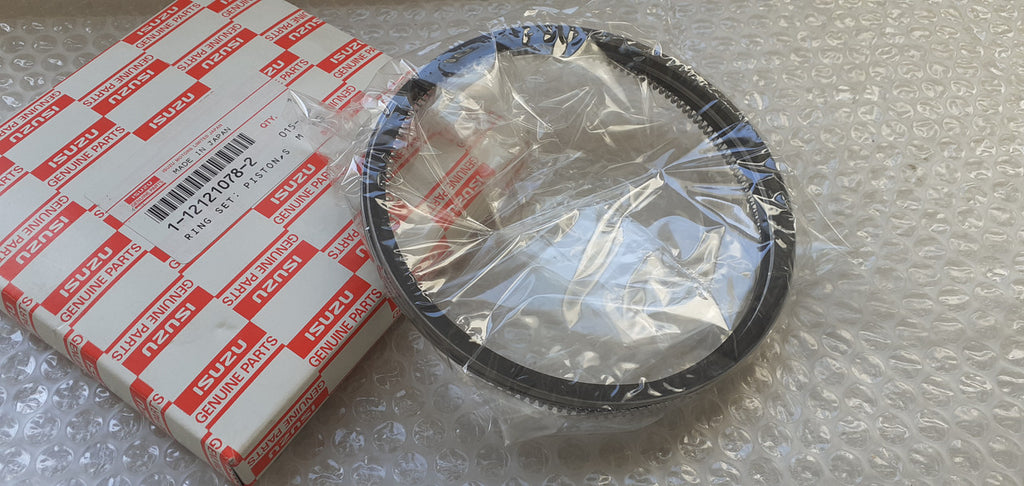 6x Piston Rings Set fits Isuzu 6RB1 1121210782 Genuine View Front