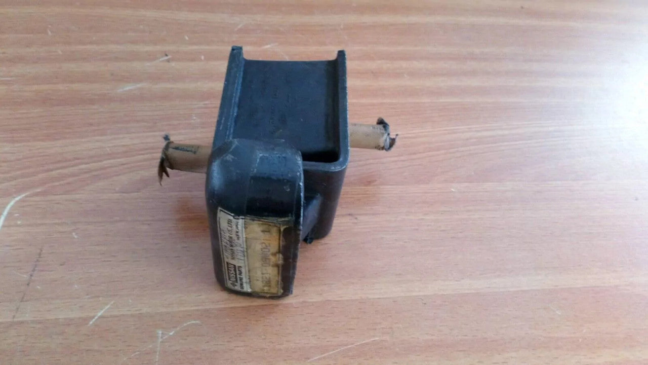 Engine Mount Left fits Nissan Datsun Truck Pickup 720 SD23 SD25 Genuine 11221-09W02 View Rear
