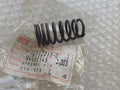 Valve Spring Exhaust Inner fits Isuzu 6BD1 1125620580 Genuine View Front