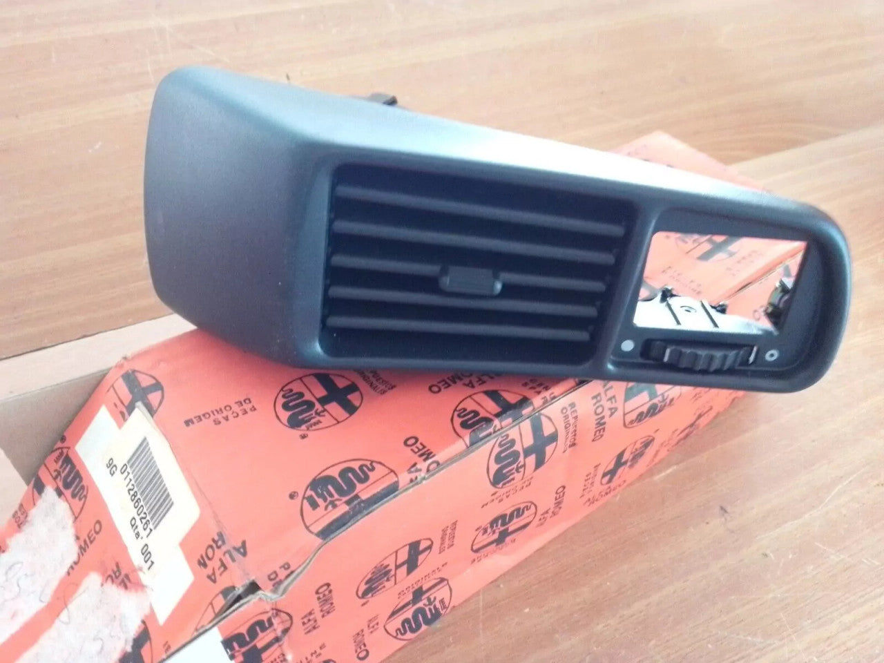 Door Air Vent Front Right fits Alfa Romeo 145 146 112860261 Genuine View Front