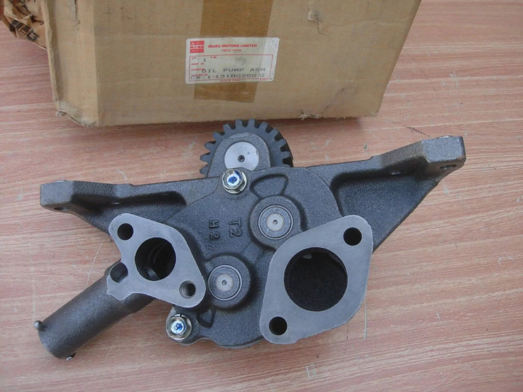 Oil Pump fits Isuzu Bus Truck 6QA1 engine 1131002000 Genuine View Rear