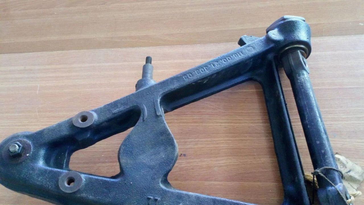 Control Arm Wishbone fits Alfa Romeo 75 Alfetta Giulietta 116002103901 Genuine View Close Up Front
