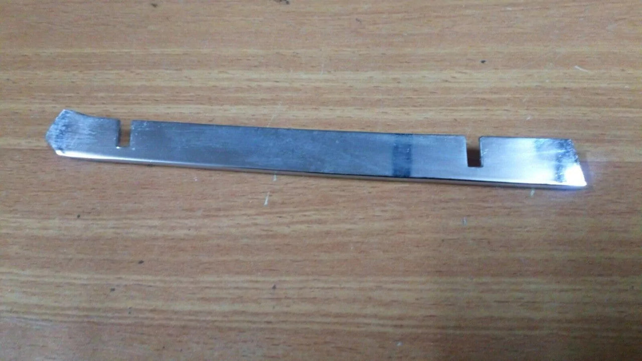 Trim fits Alfa Romeo 116005944001 Genuine View Front