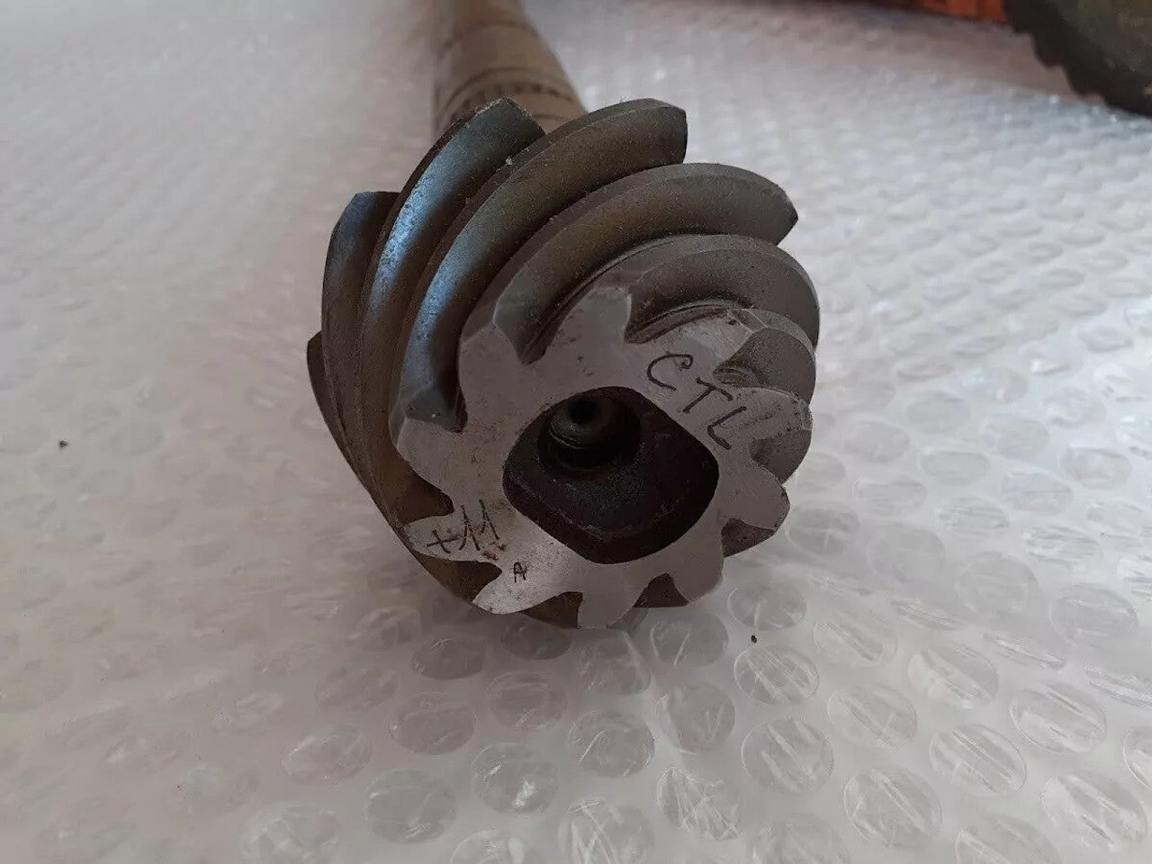 Differential Gear & Pinion 10/41 fits Alfa Romeo Alfetta 116081702100 Genuine View Right