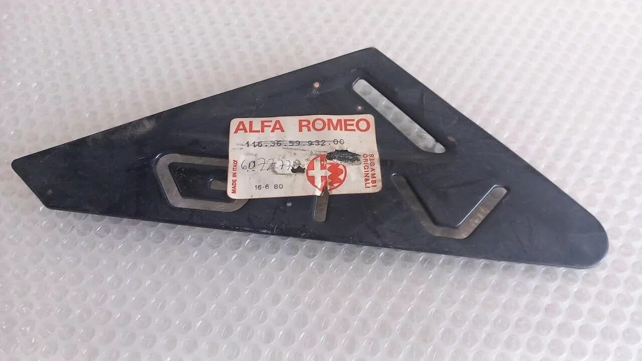 Right Grill GTV C Pillar fits Alfa Romeo GTV 116365993200 Genuine View Front