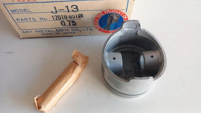 4x Piston fits Nissan Datsun J13 +0.75mm Oversize 73.75mm Bore 12010-B5101/75 View Rear