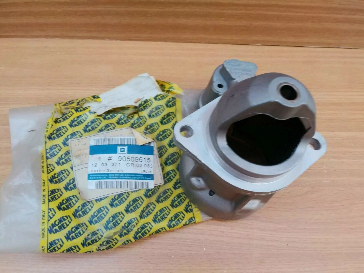 Starter Cover Housing fits Opel Vauxhall Omega B U25TD X25TD 90509615 Genuine 1203271 View Front