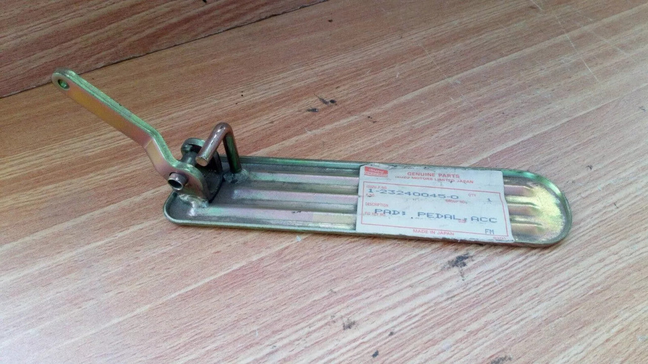 Accelerator Pedal fits Isuzu Bus Truck 1232400450 Genuine View Front