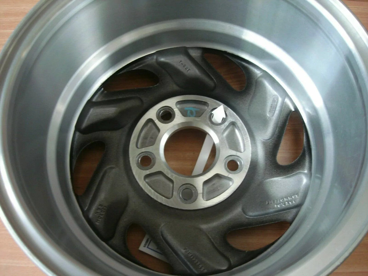 Wheel Aluminium 15 inches fits Chevrolet Blazer GMC Jimmy 4.3 12360531 Genuine View Rear