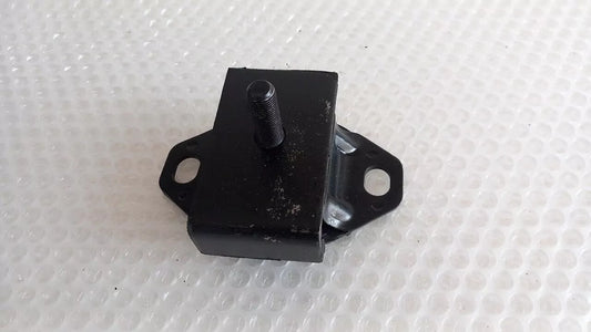 Engine Mount Front fits Toyota Hiace RH Hilux 4Runner RN 12361-39018 View Front