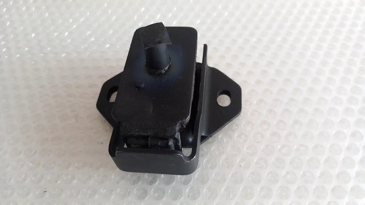 Engine Mount Right fits Toyota Hilux 4Runner RN22 12361-39027 View Front
