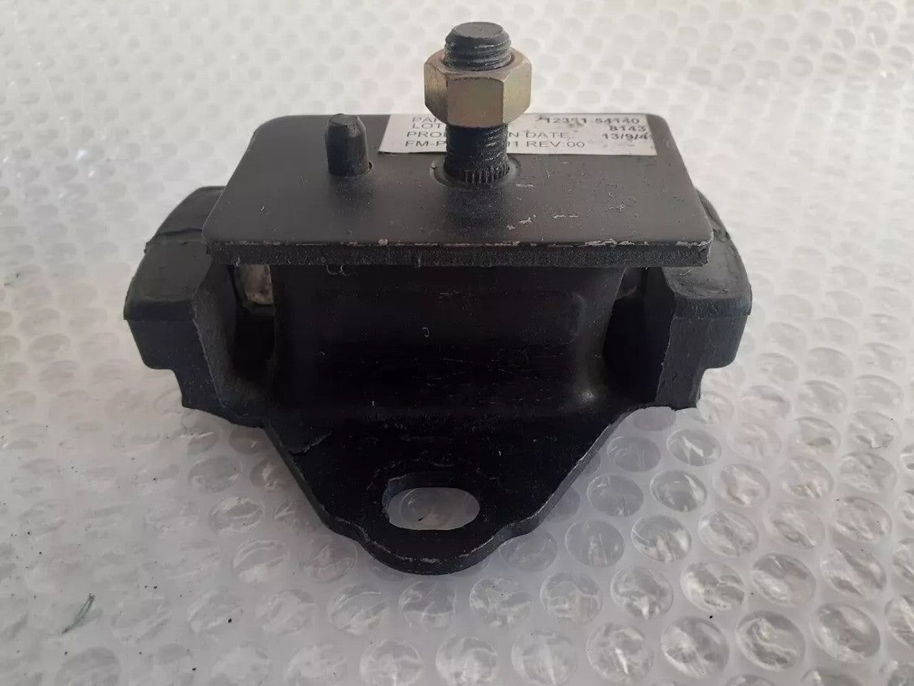 Engine Mount fits Toyota Hiace LH50 LH60 LH70 12361-54140 View Rear