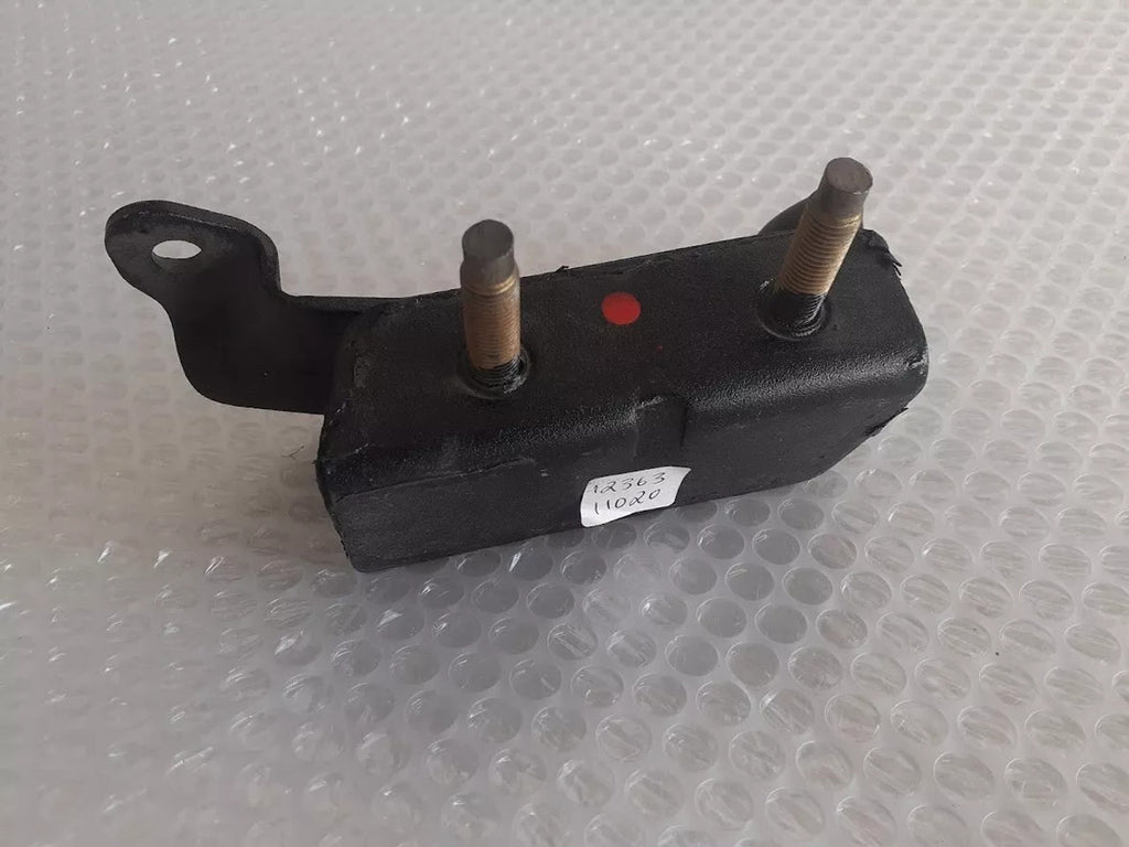 Engine Mount Center fits Toyota Corolla EE90 EE96 EE97 EE98 12363-11010 12363-11020 View Rear