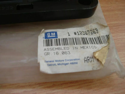 Wiper Arm Left fits Chevrolet Blazer GMC Jimmy 4.3 V6 12367263 Genuine View Right