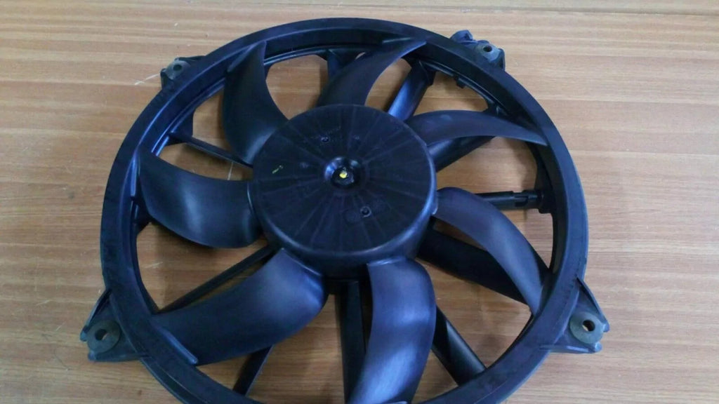 Fan & Shroud fits Peugeot 3008 5008 RCZ Citroen C4 DS4 DS5 1253K4 Genuine View Rear
